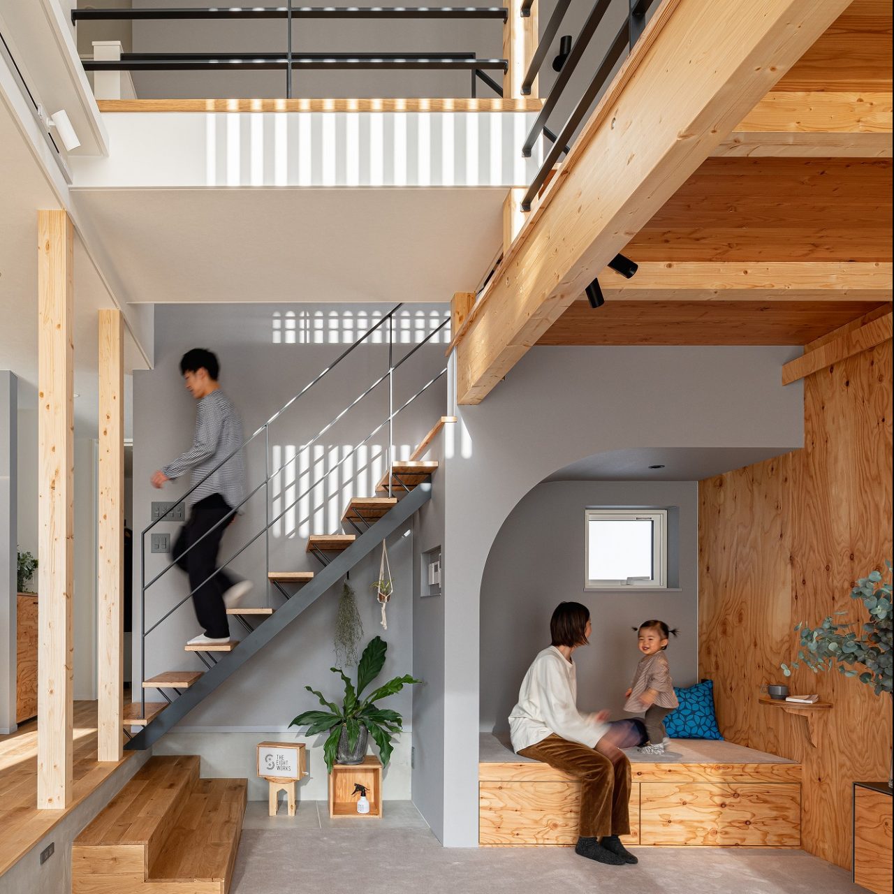 The Eight Works エイトワークスは札幌市南区澄川を拠点に住宅の建築を手掛けるビルダーです 木製の造作家具や天然木をデザインに取り入れ おしゃれでかっこいいアウトドアライフやオリジナリティーをテーマにクライアントのライフスタイルに沿った家づくりを行ってい
